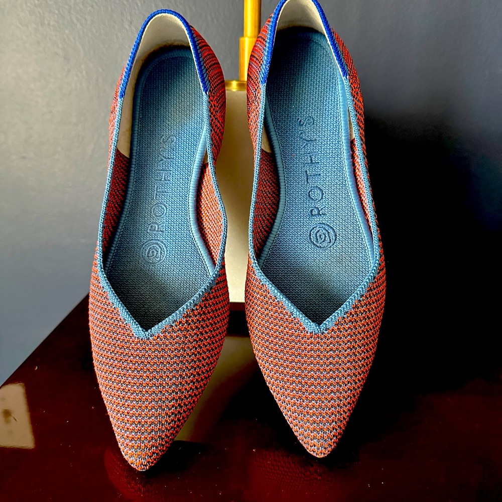 Rothy’s The Point 5.5. Orange and Blue Pattern pointed Flat